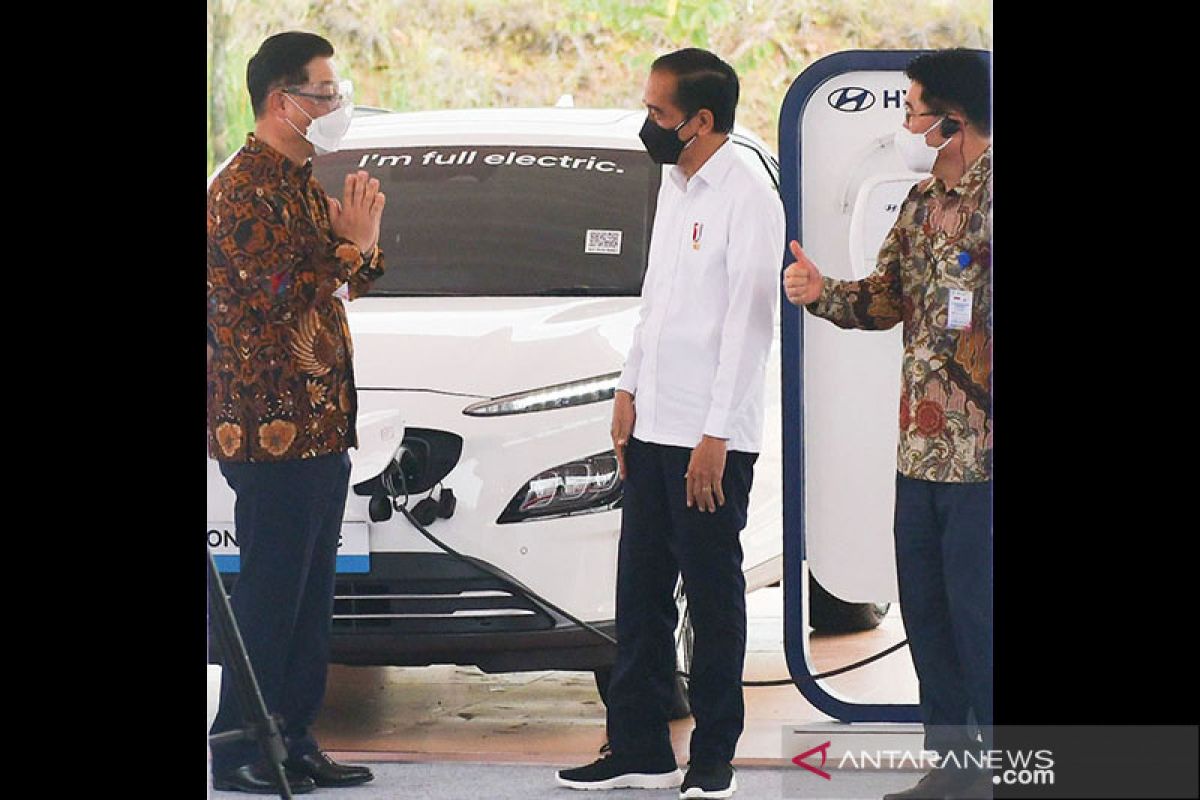 DPR: Manfaat hilirisasi industri baterai mobil listrik berlipat ganda