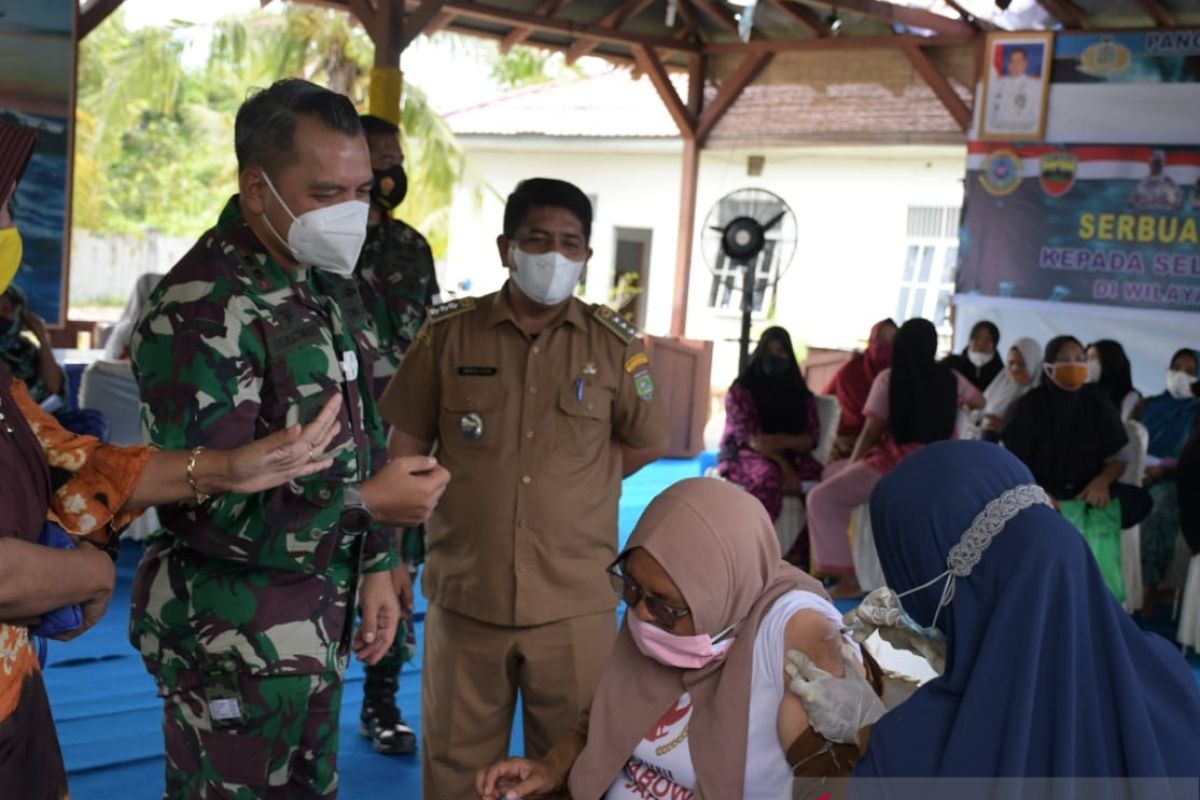 Lanal Tanjung Balai Asahan gelar 1.000 vaksinasi COVID-19