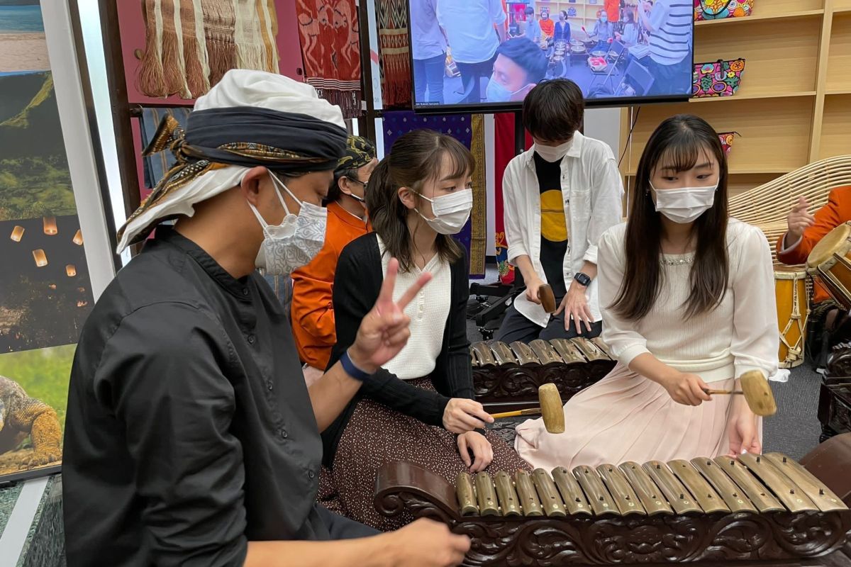 Mahasiswa Jepang pelajari budaya Sunda di "Indonesia Day"