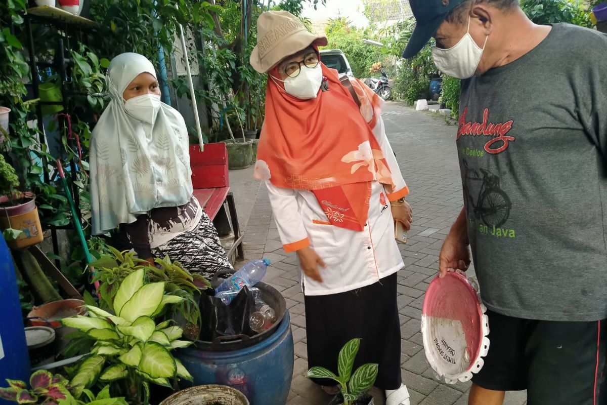 Sekitar 23 ribu kader lingkungan di Surabaya edukasi cara pemanfaatan sampah