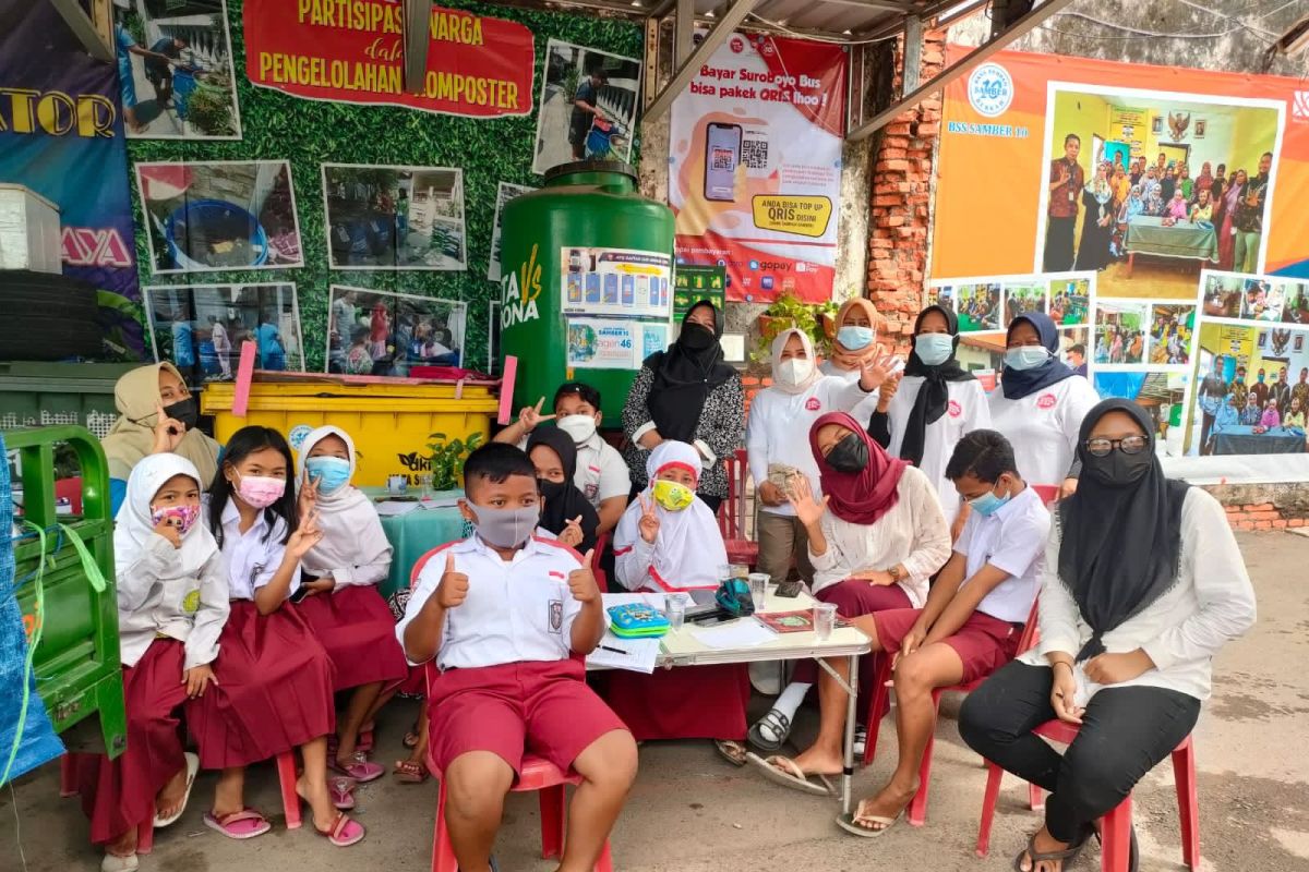 Pengelolaan sampah plastik jadi sumber pendapatan warga Surabaya