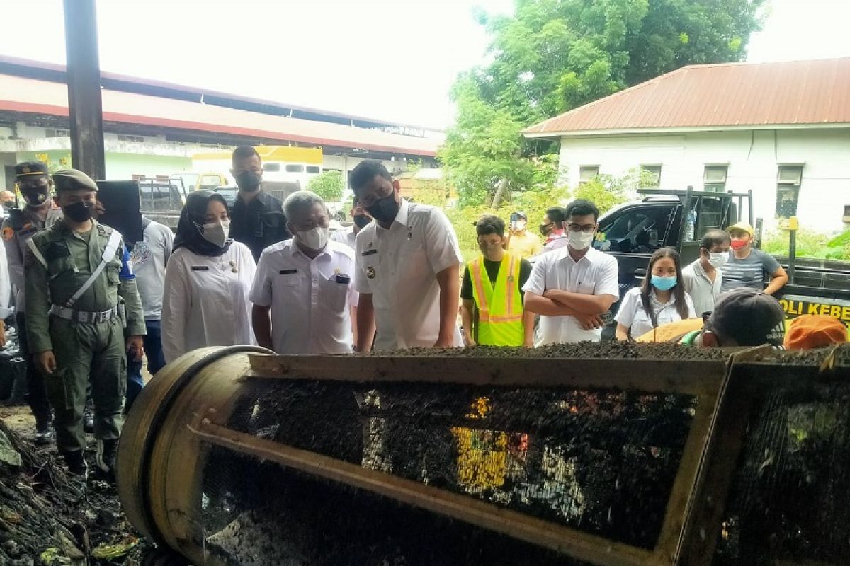 Pemkot Medan pasarkan pupuk kompos hasil pengelolaan sampah ke daerah komoditas pertanian