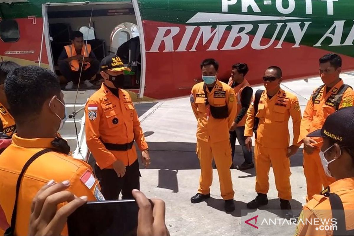 Tiga awak Rimbun Air dievakuasi ke Timika Papua, kotak hitam sudah ditemukan