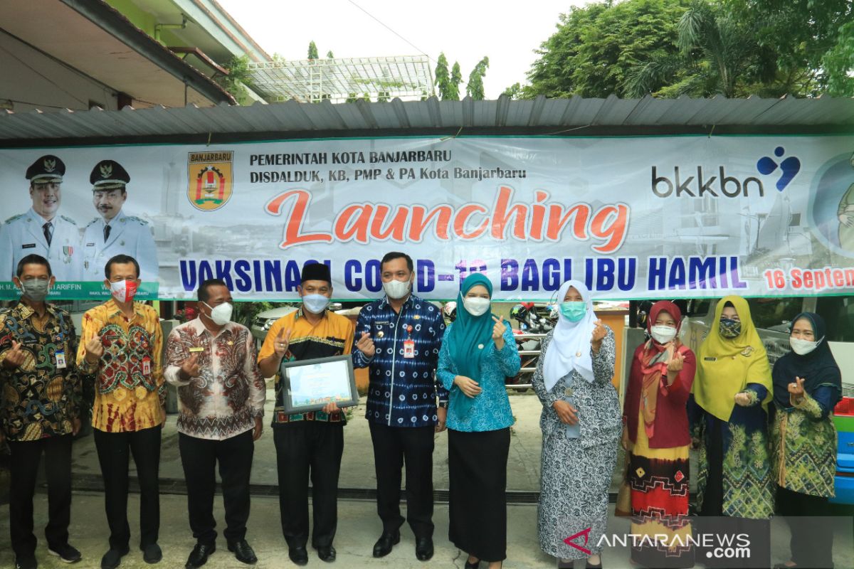 Pemkot Banjarbaru luncurkan vaksinasi ibu hamil dan keluarga