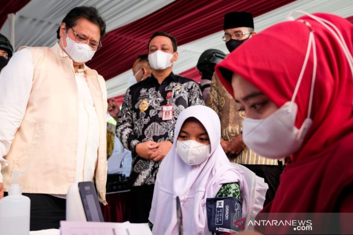 Airlangga sebut pemerintah terus upayakan akselerasi vaksinasi