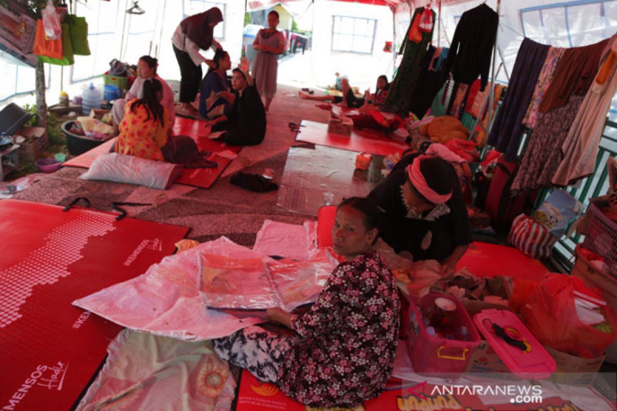 Dua warga terdampak banjir Kalteng meninggal di tenda pengungsian