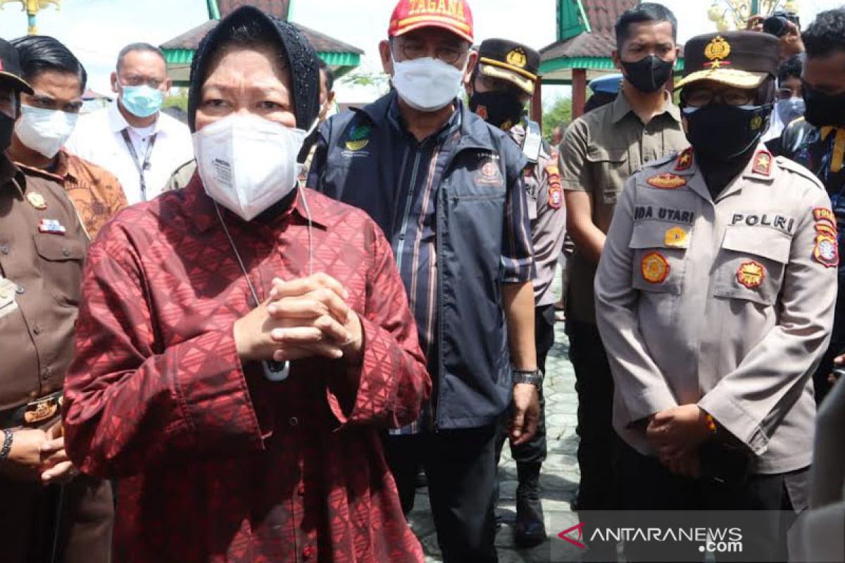 Wakapolda dampingi Mensos tinjau lokasi banjir di Kalteng