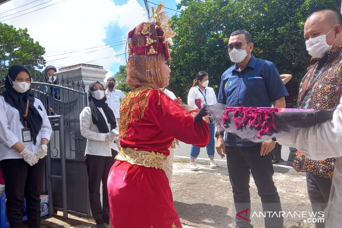 Stafsus Menteri BUMN tinjau kondisi Mekaar di Pangkalpinang