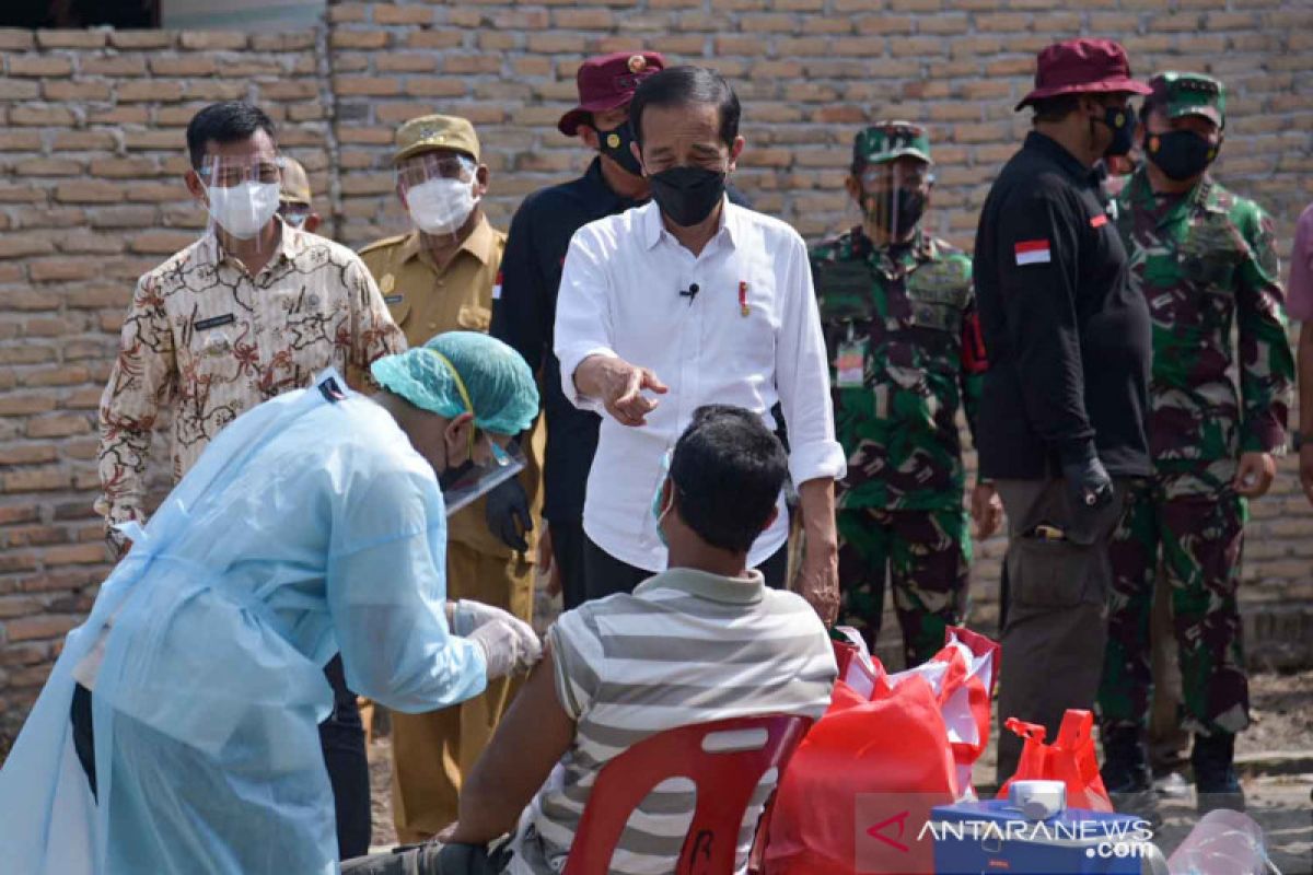 Presiden Joko Widodo ajak masyarakat tetap disipilin jalankan Prokes