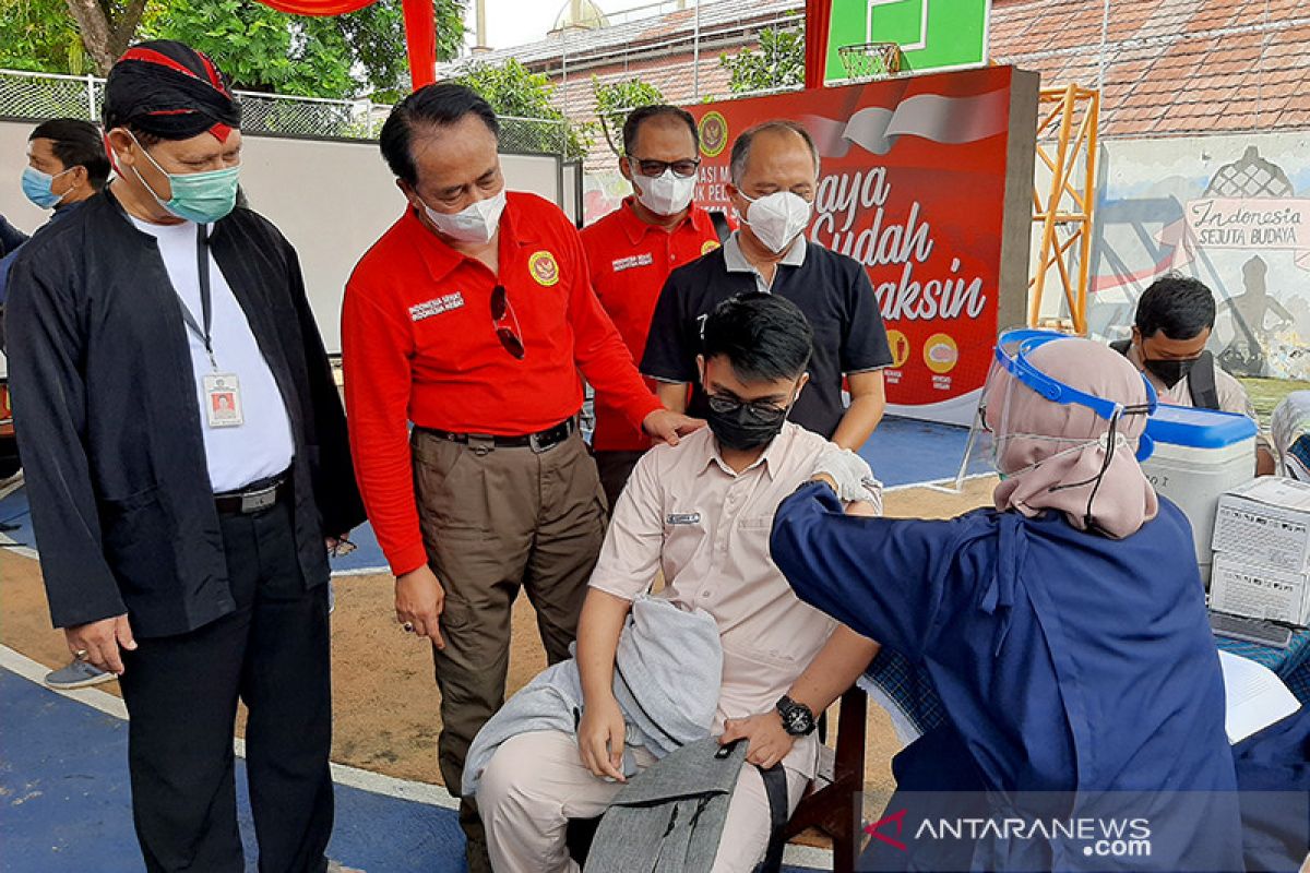 Central Java BIN conducts mass vaccination in Banyumas