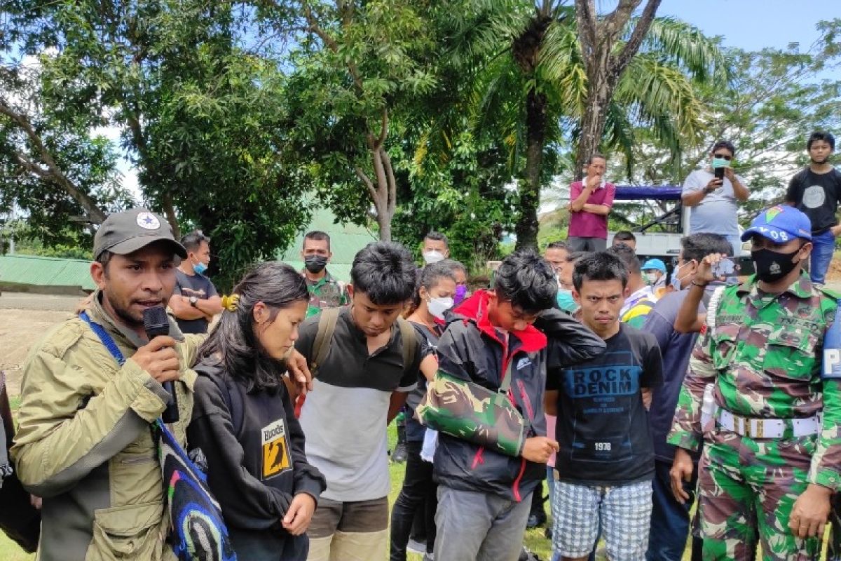 Korban KKB di Kiwirok dievakuasi menggunakan Caracal TNI-AU