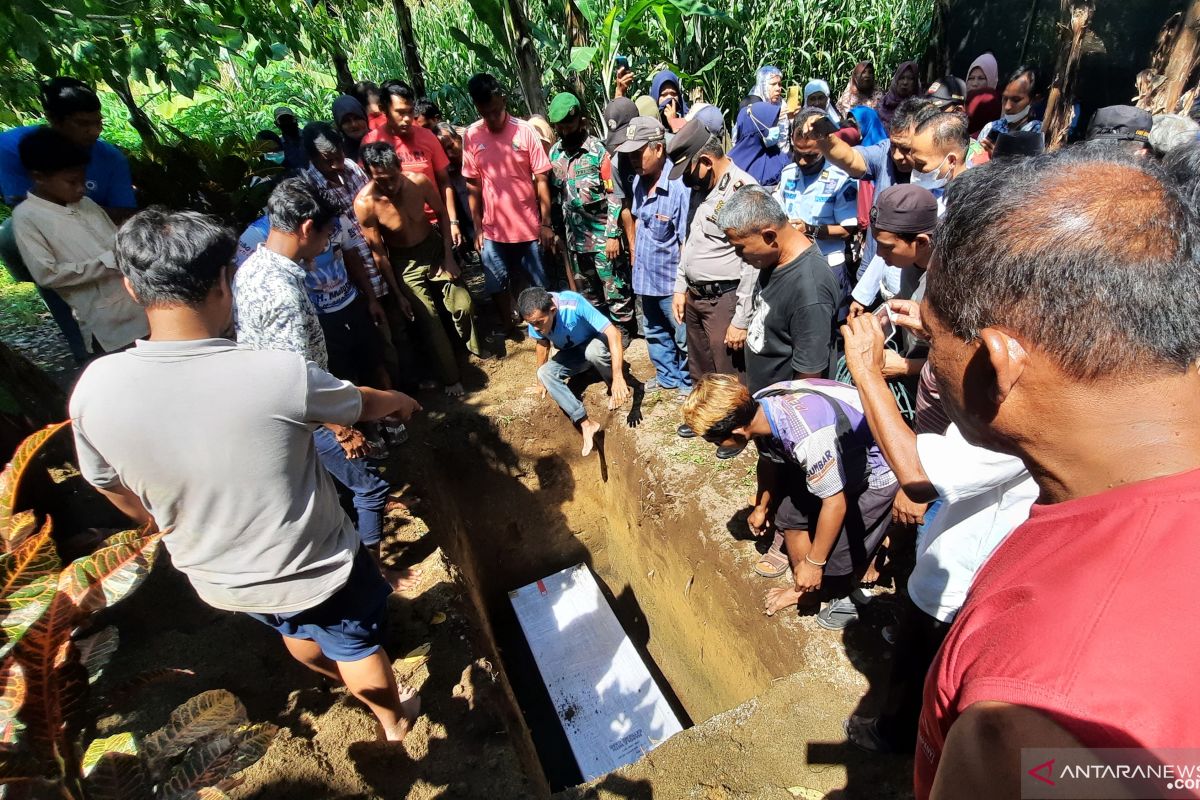 Jenazah warga binaan korban kebakaran Lapas Tanggerang disambut isak tangis keluarga