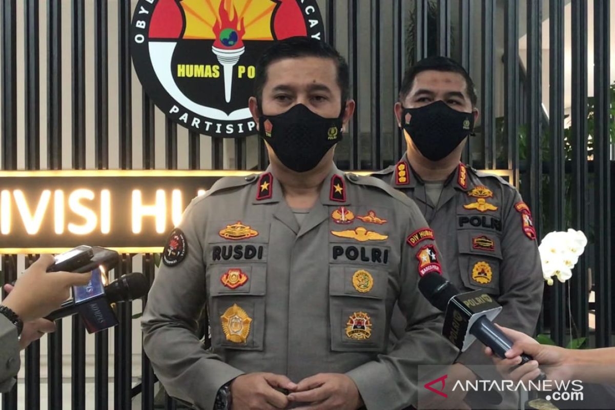 Bareskrim  Polri periksa empat tersangka penganiaya Kece