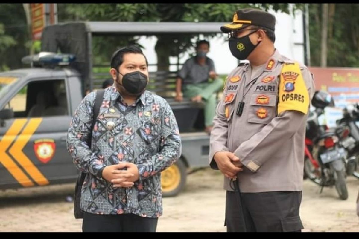 Polres gelar vaksinasi  di Kecamatan Padang Hilir