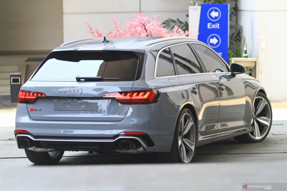 Ini spesifikasi singkat New Audi RS 4 Avant, Wagon bermesin V6 Twin-Turbo