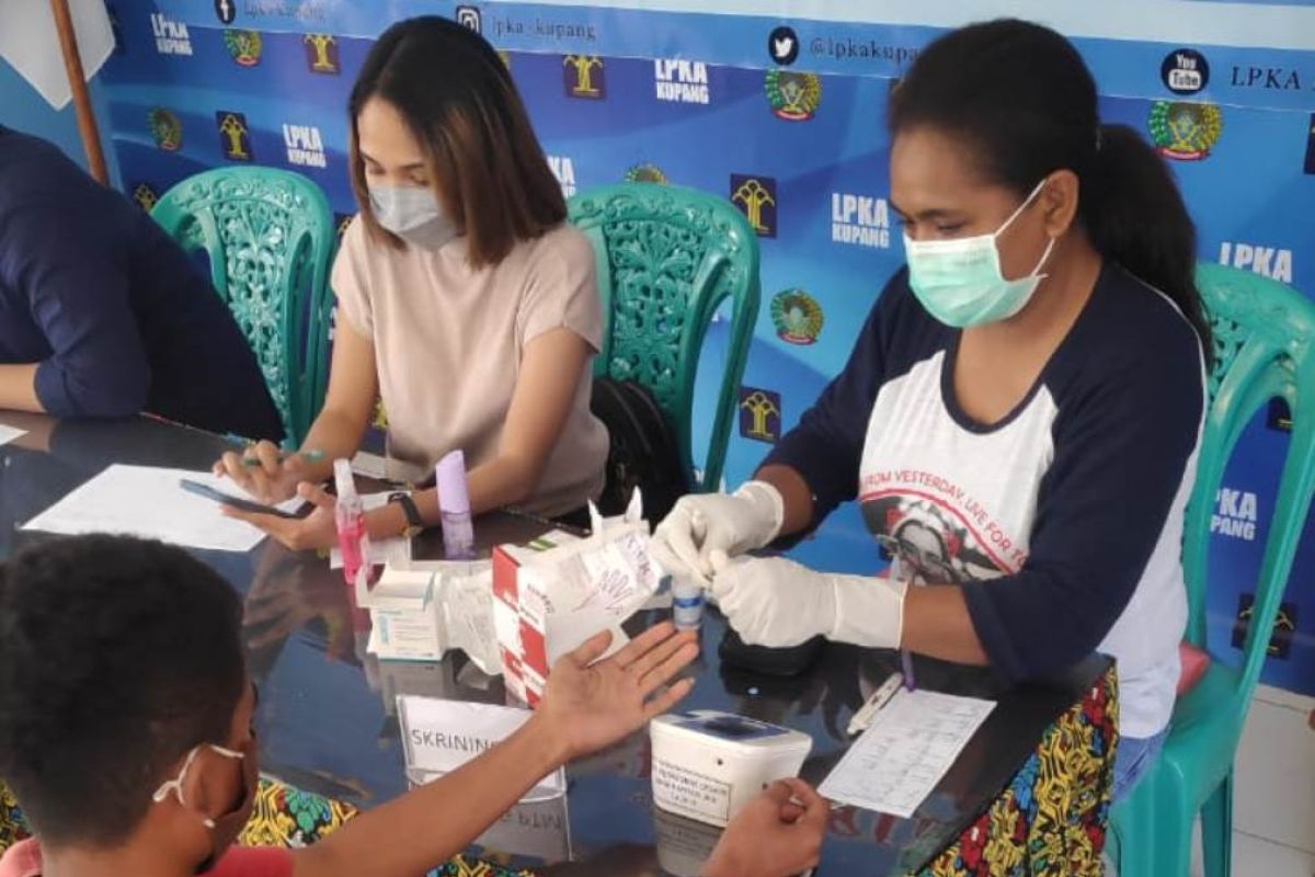 27 anak di LPKA Kupang jalani pemeriksaan kesehatan paru