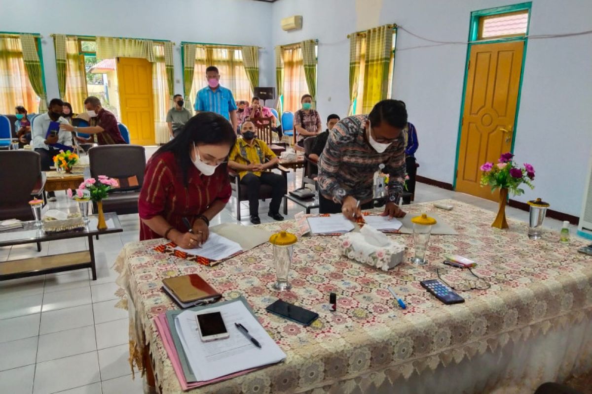 Dekranasda Manggarai Timur - Bank NTT kerja sama kembangkan UMKM