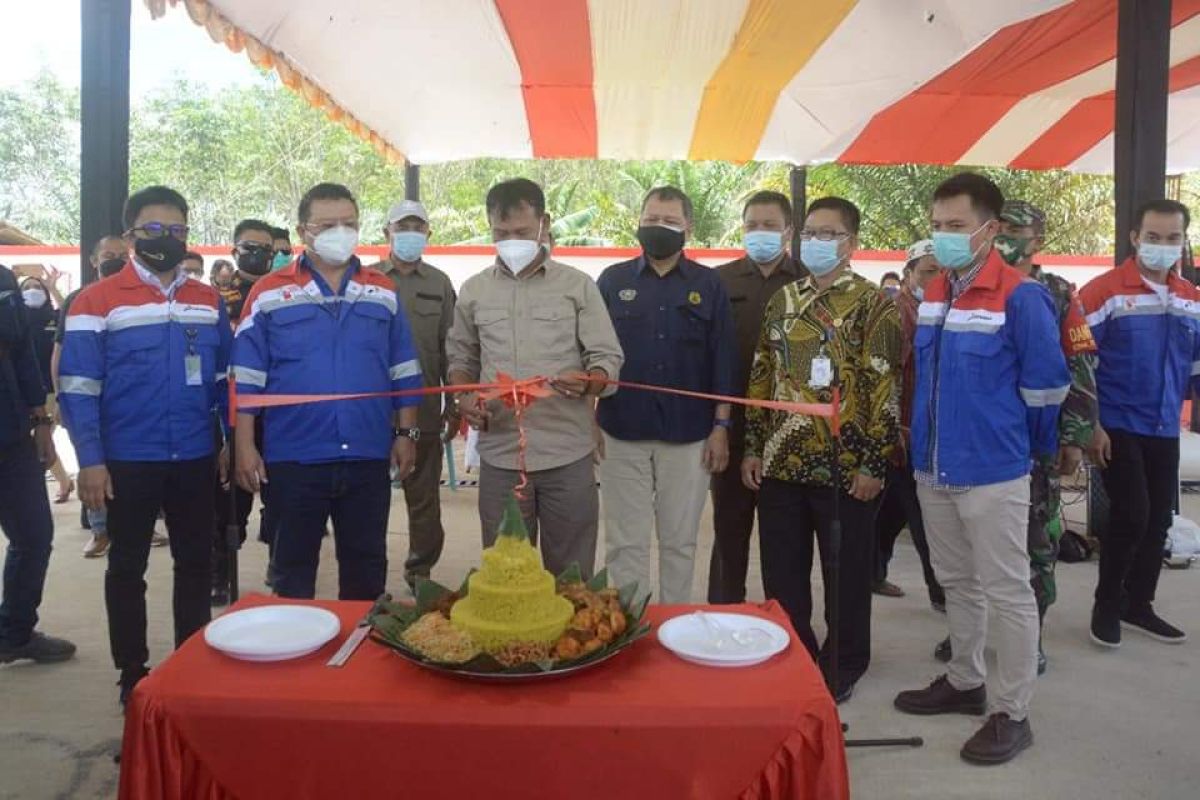 Wabup Ketapang resmikan SPBU 3T di Desa Lalang Panjang