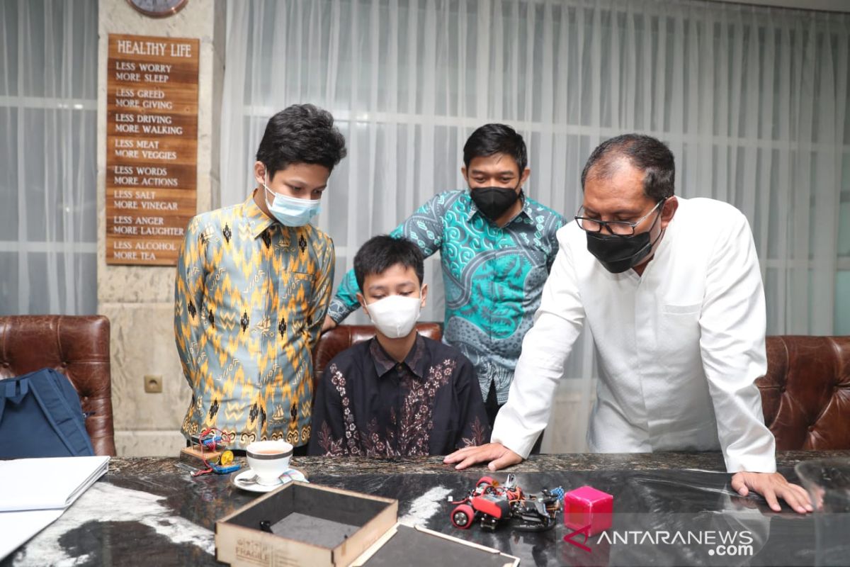 Tiga siswa minta dukungan Wali Kota Makassar di Asean Robotic Day