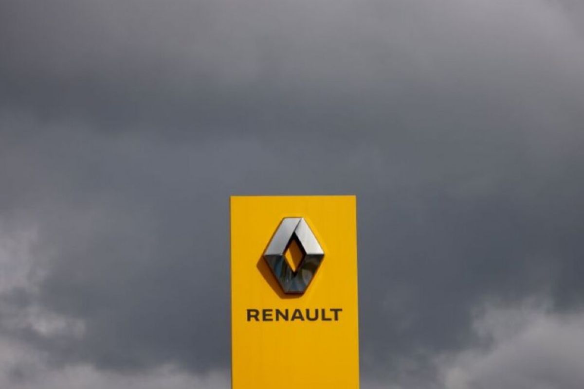 Beralih ke mobil listrik, Renault bakal PHK 2.000 pegawainya