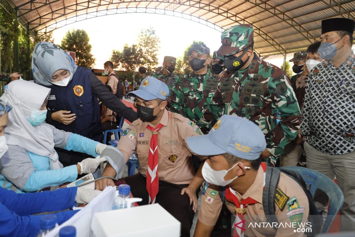 Serbuan vaksinasi Kodam V/Brawijaya sasar pelajar di Mojokerto