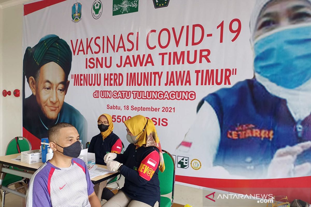 ISNU Jatim kerahkan nakes vaksinasi COVID-19 massal di UIN Tulungagung