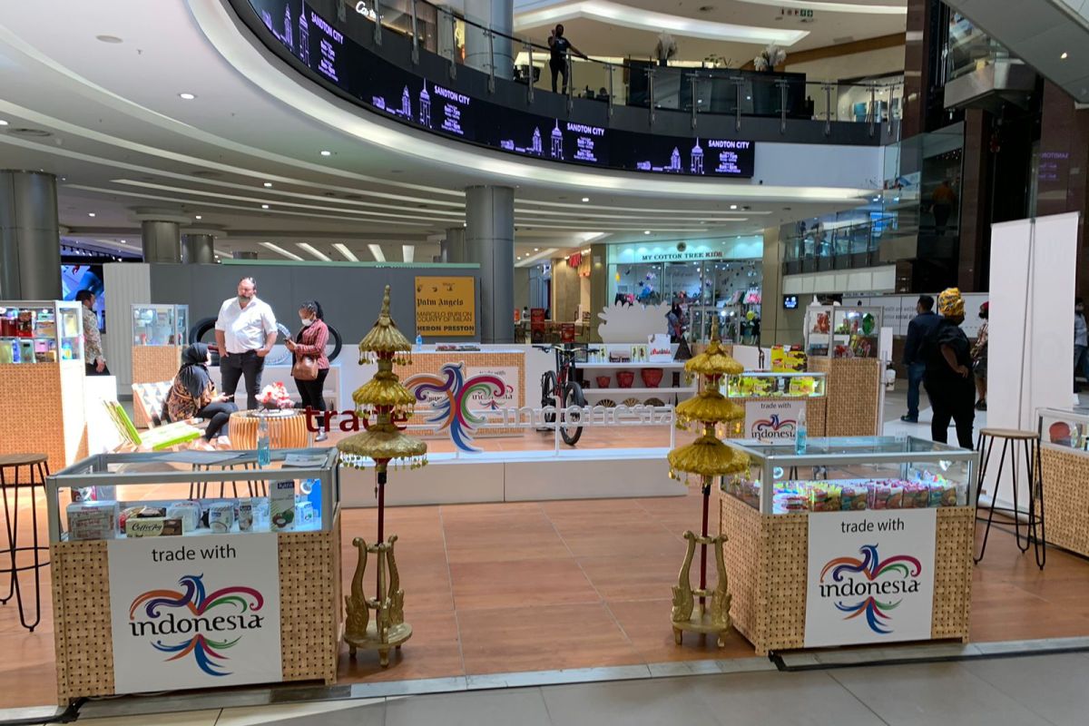 Indonesia's flagship products promoted in mall in South Africa