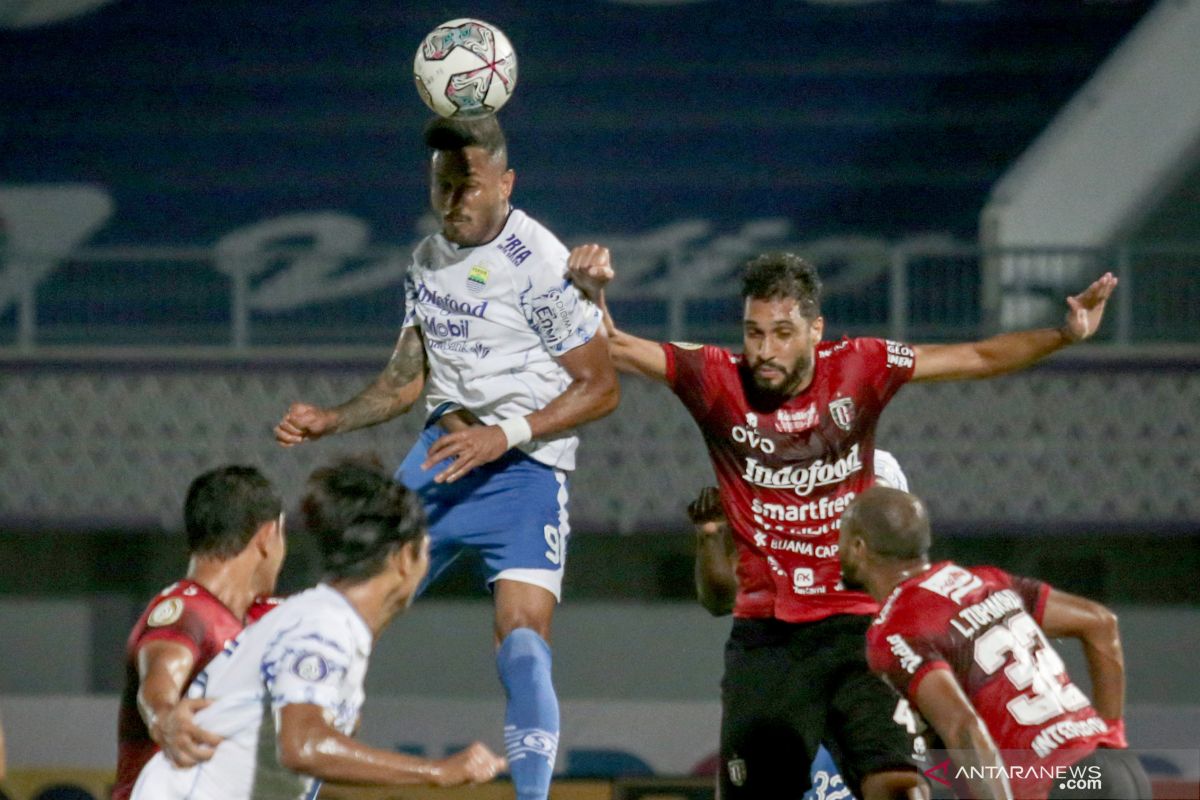 Liga 1: Sepuluh pemain Bali United imbangi Persib 2-2