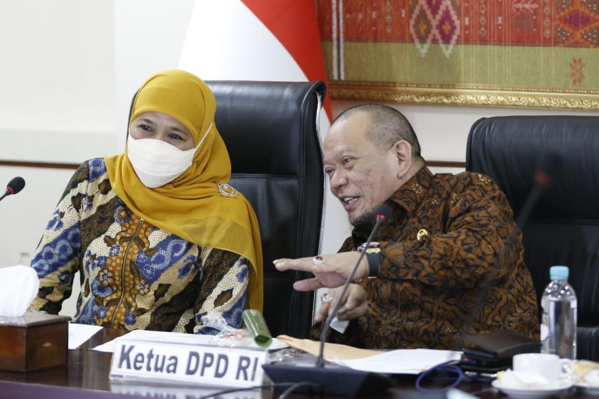 Ketua DPD RI apresiasi Jatim turun level PPKM