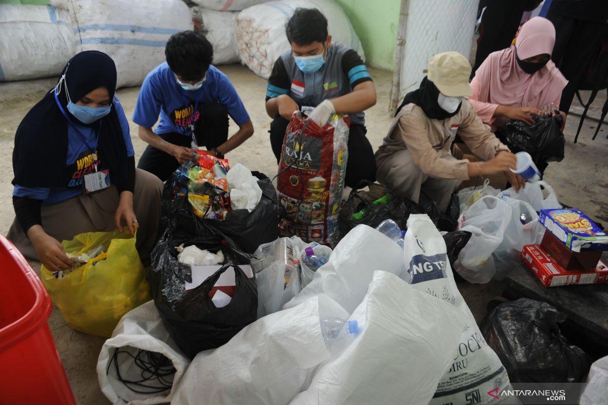 Green Moluccas programkan pilah sampah rumah tangga, sumber ekonomi keluarga