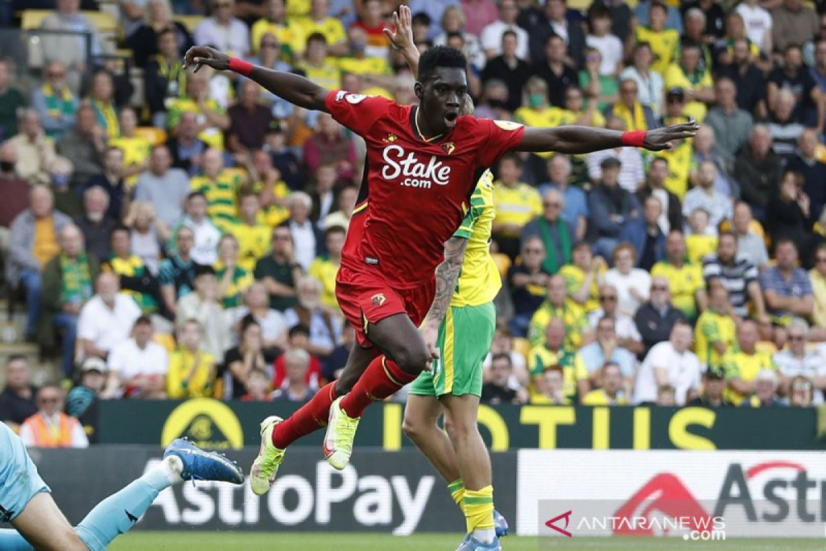 Ismailla Sarr antarkan Watford menangi duel tim promosi lawan Norwich