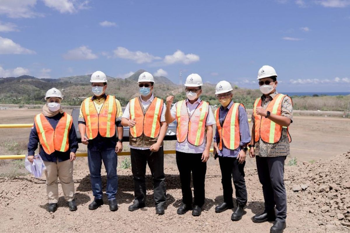 Menteri ESDM tinjau lokasi proyek smelter AMMAN