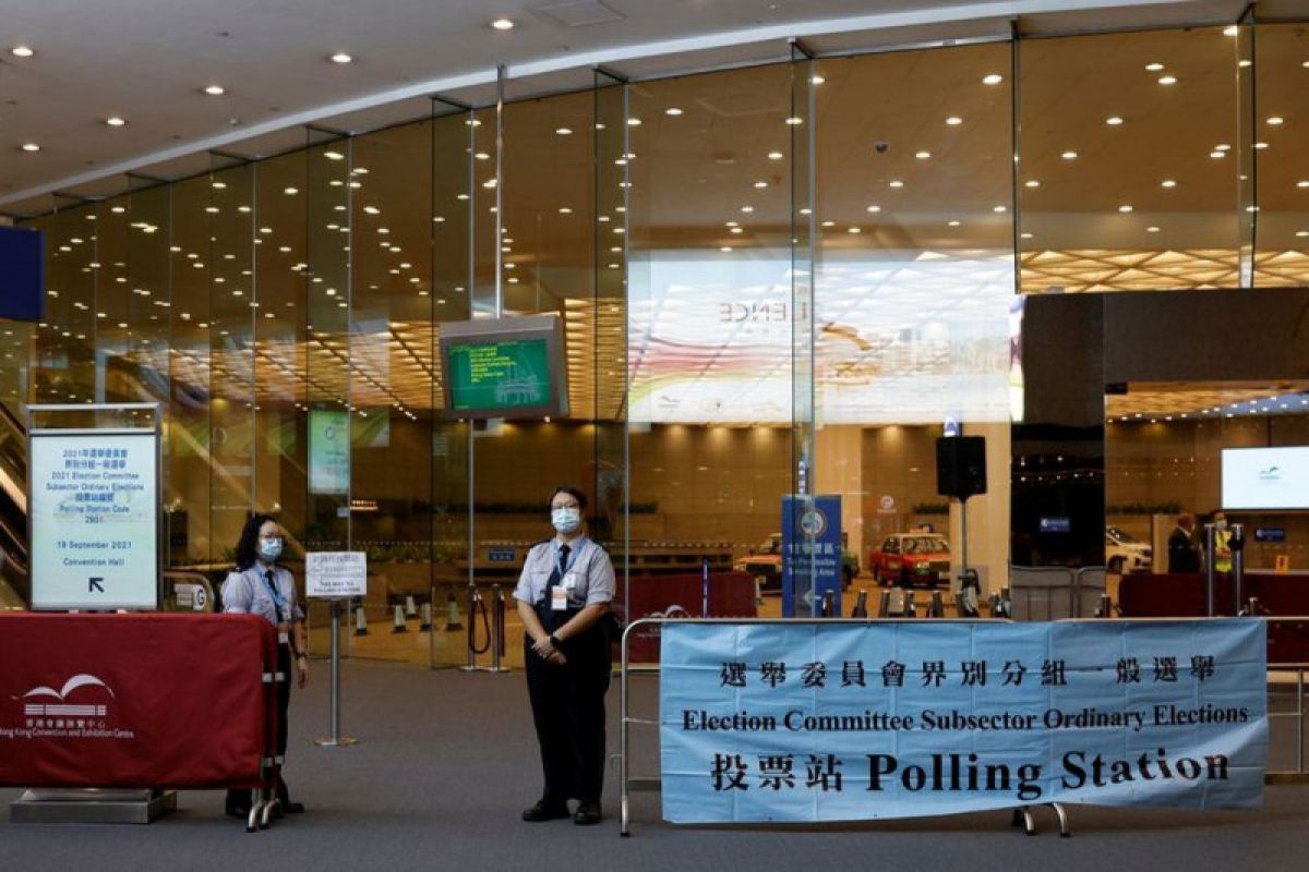 Hong Kong gelar pemungutan suara untuk memilih 1.500 anggota Komite Pemilu