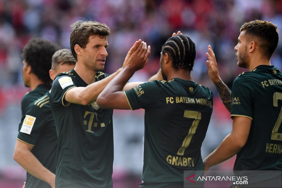 Klasemen Liga Jerman, Frankfurt bantu Bayern duduki puncak