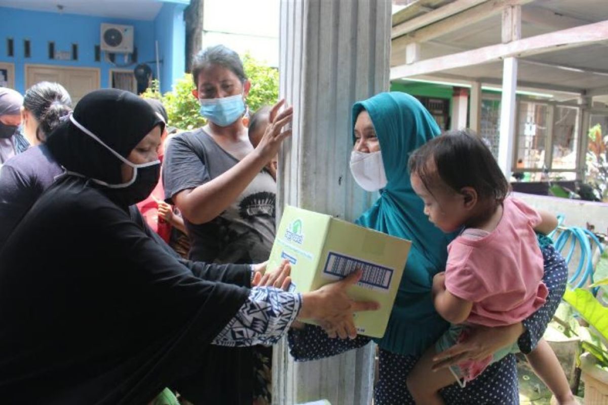 Human Initiative, Debellin dan Debaby salurkan tisu basah untuk anak Indonesia