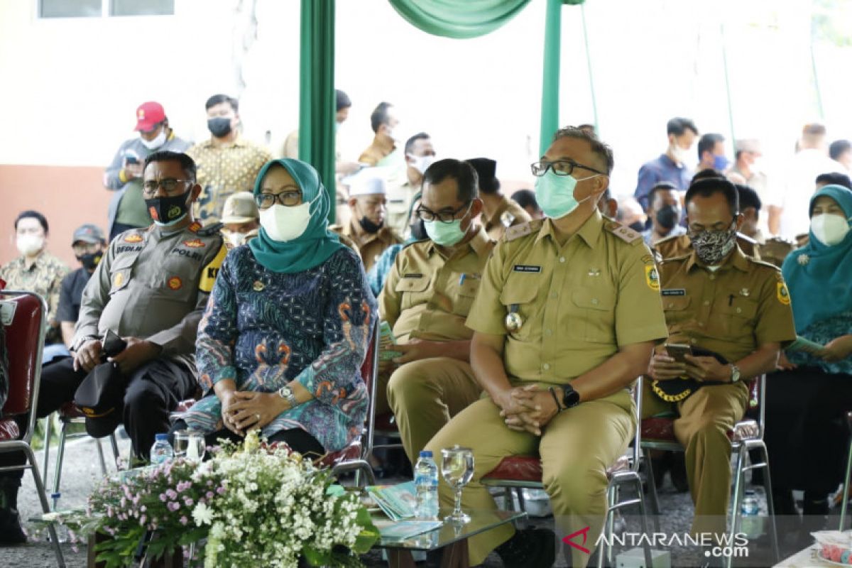 Bupati Bogor tinjau pekerjaan Program Samisade di Nanggung