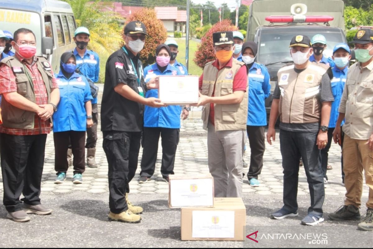 Wabup HST antar langsung bantuan logistik ke Kalteng untuk korban banjir