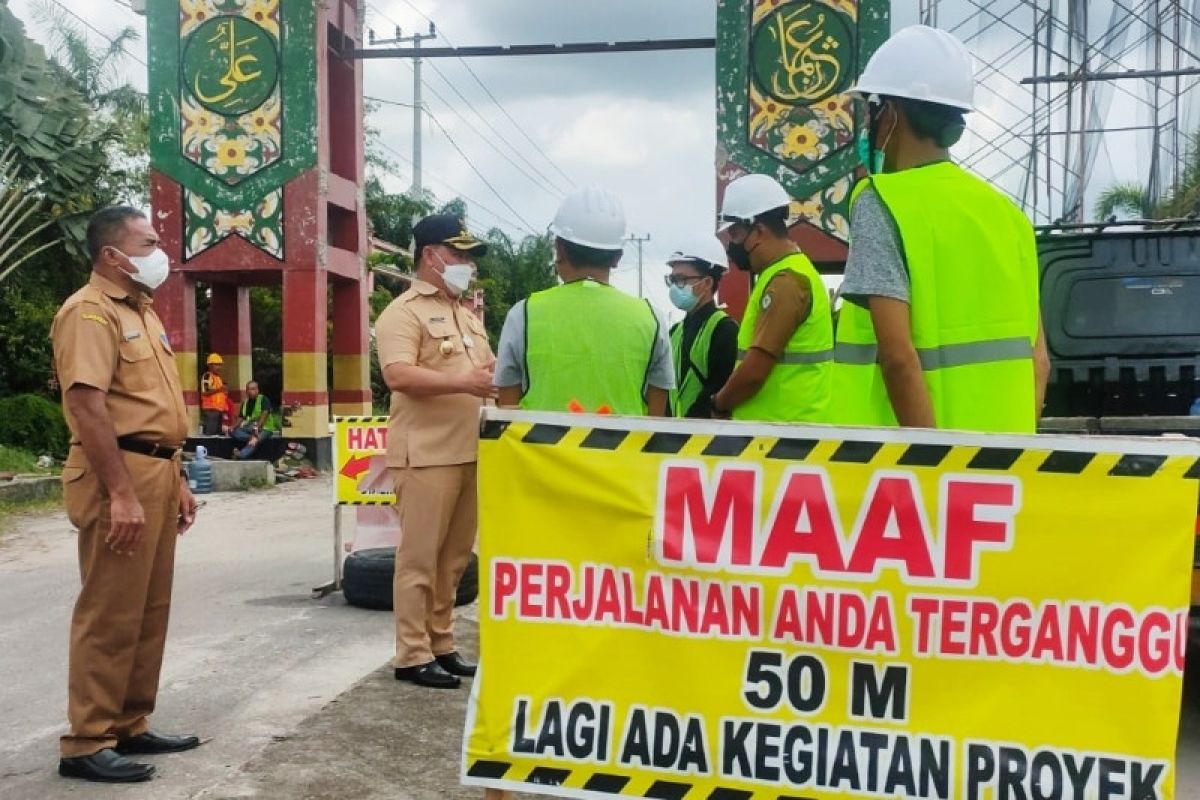 Jalan utama masuk Sampit mulai dibuka terbatas