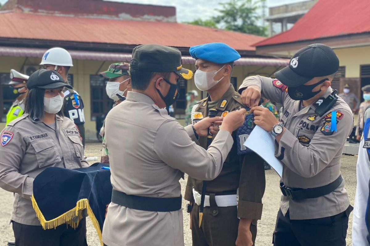 Kapolda tekankan edukasi prokes dan tertib lalin pada Operasi Patuh Toba 2021