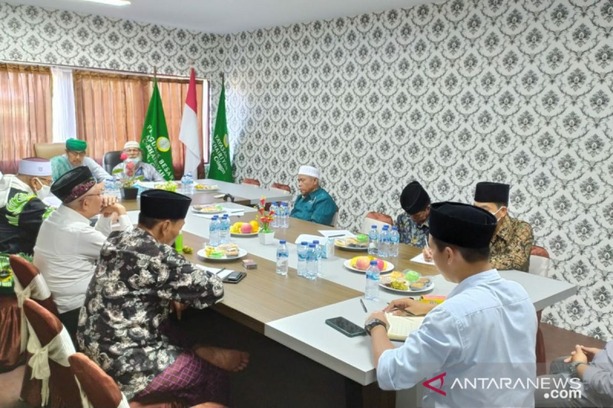 Dewan Majelis Syuro Al-Khairiyah rekomendasikan H Mumu lanjutkan pimpin PB Al-Khairiyah