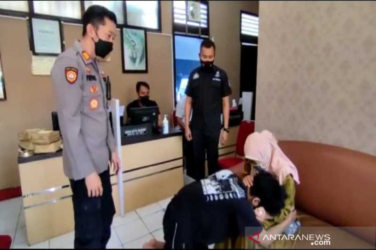 Polisi periksa seorang anak aniaya ibu kandungnya