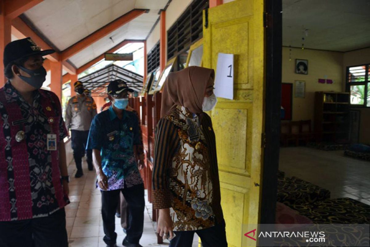 Puluhan siswa positif COVID-19, Pemkab Purbalingga hentikan PTM