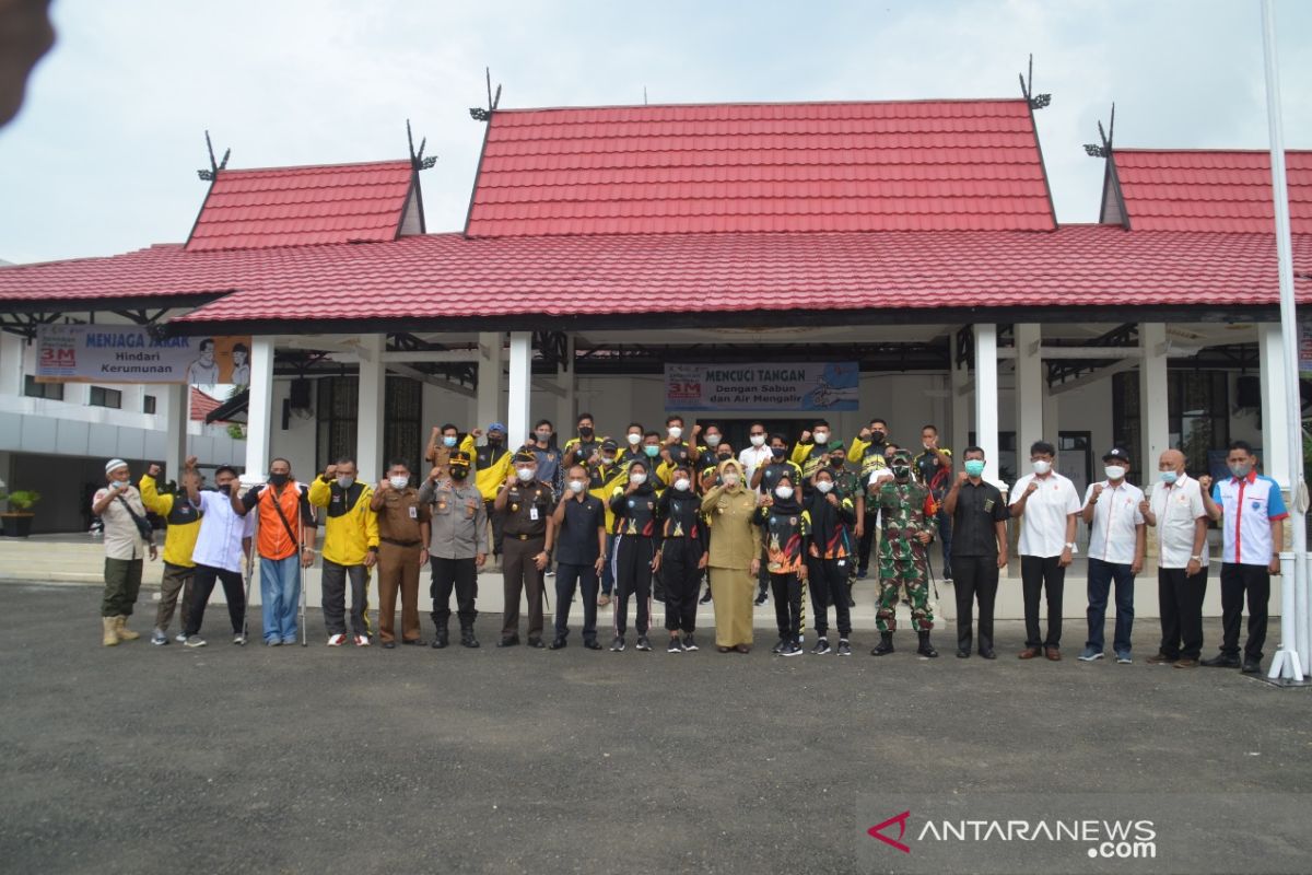 Bupati lepas 20 atlet Batola perkuat Kalsel di PON XX Papua