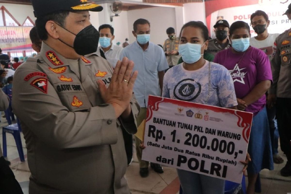 Waka Polri kunjungi Gerai Vaksinasi Presisi di Kota Jayapura