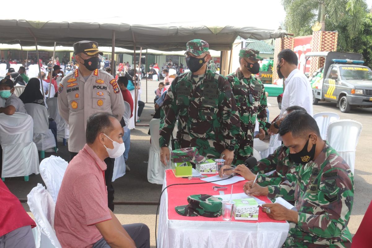 Alumni Akabri 98 Nawahasta gelar serbuan vaksinasi dan baksos