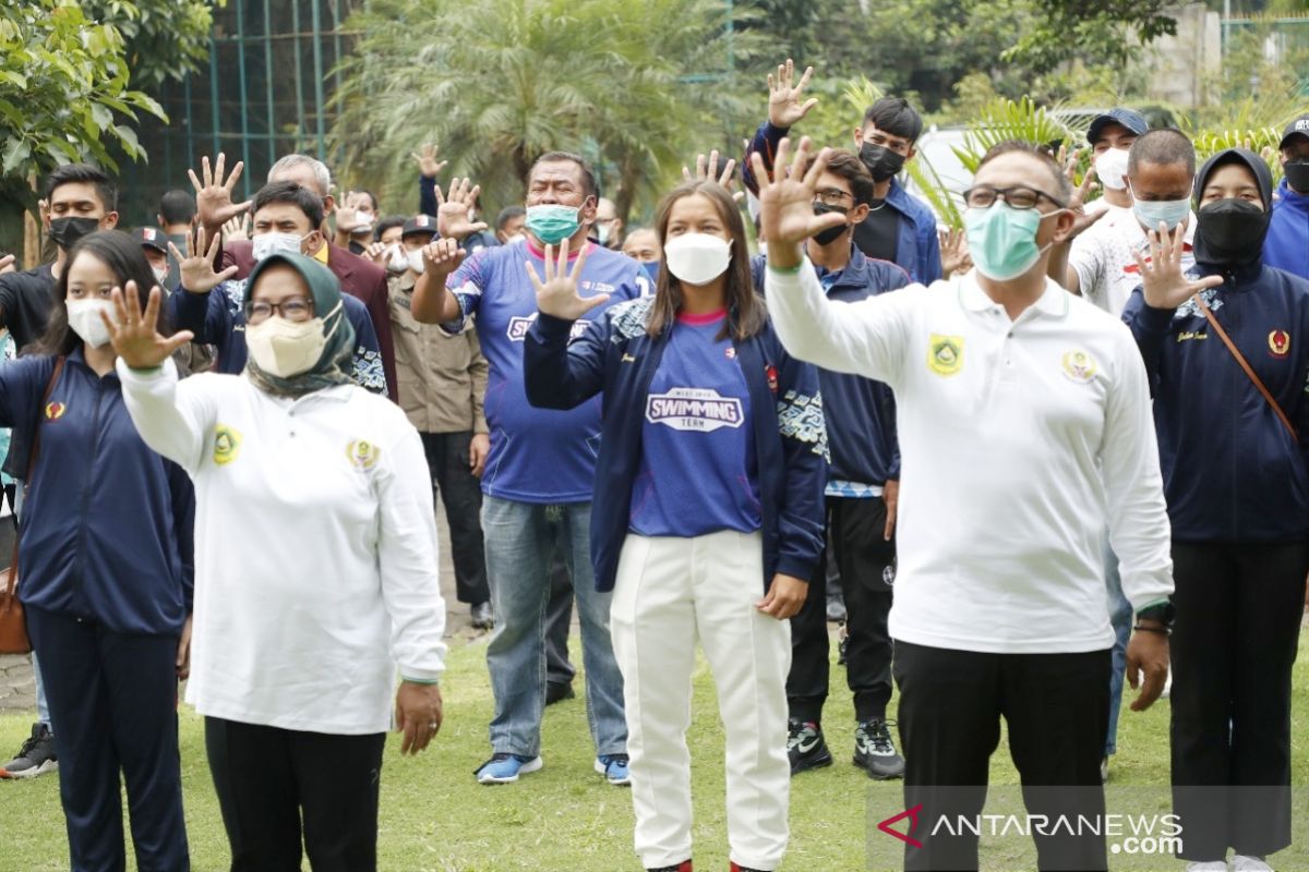 Bupati Bogor lepas 83 atlet menuju PON XX Papua 2021