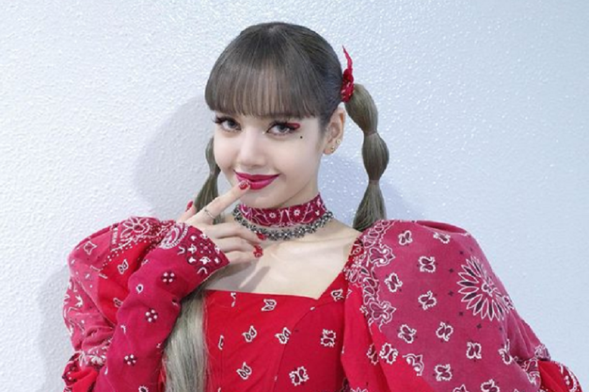 "Lalisa" Lisa BLACKPINK debut di Billboard Hot 100