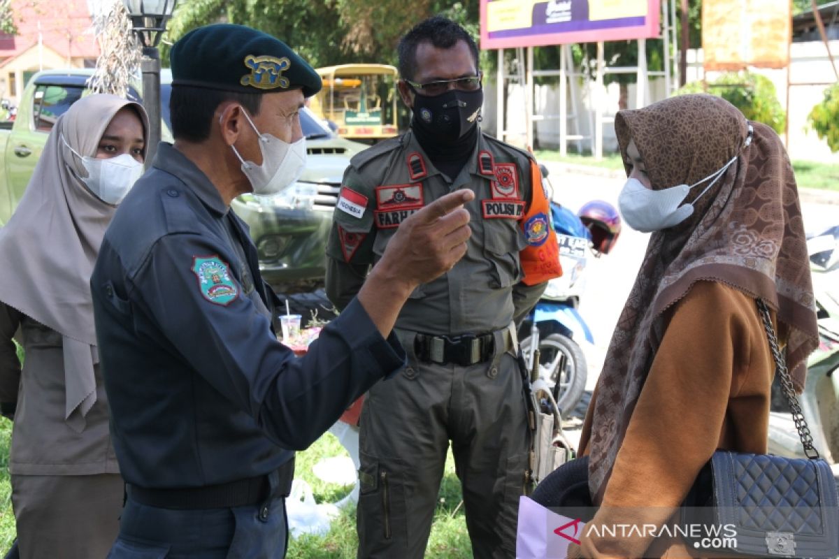 Polisi syariat jaring puluhan pengguna jalan berbusana ketat di Aceh Barat