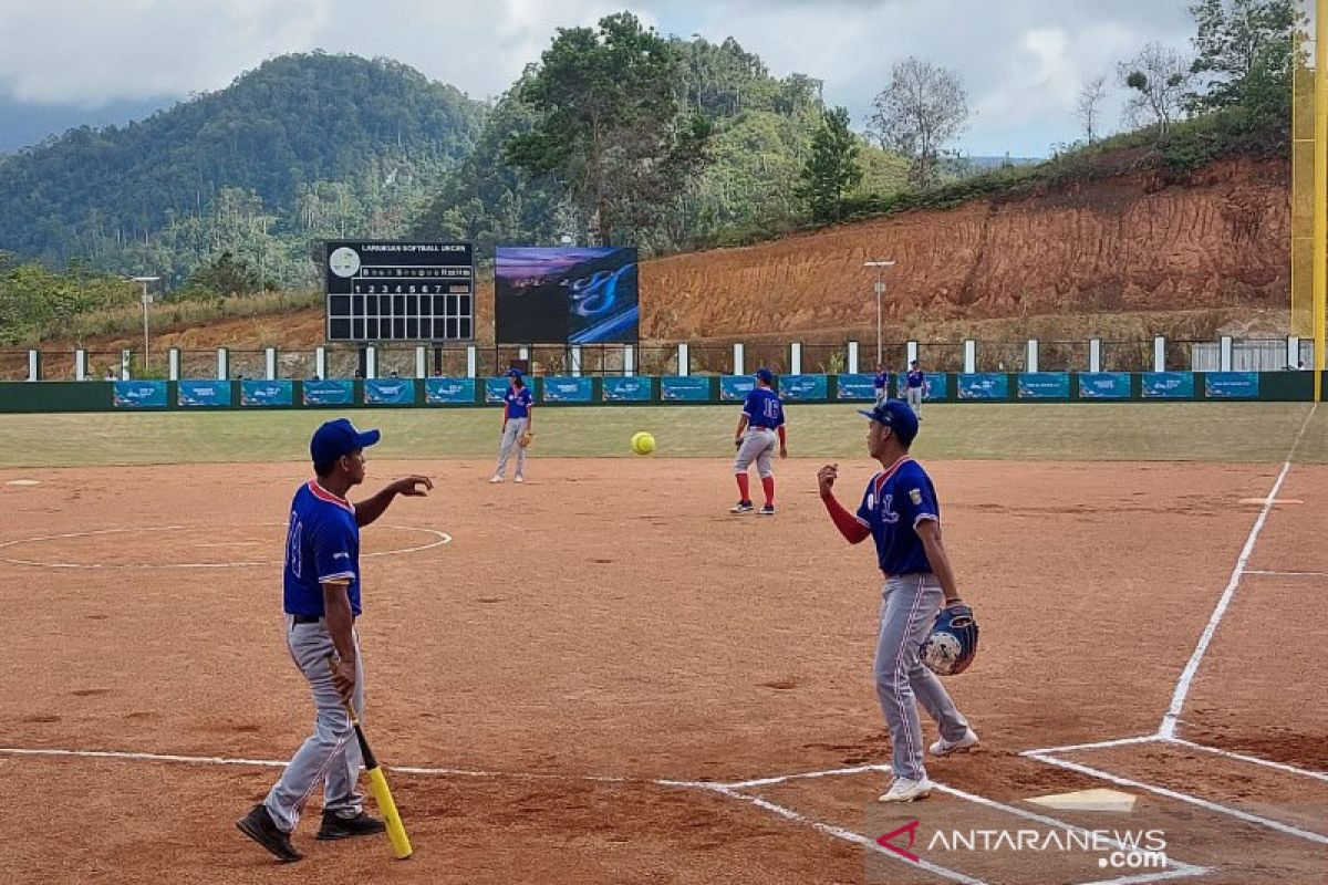 TD sofbol PON Papua akui kondisi arena terlalu terbuka