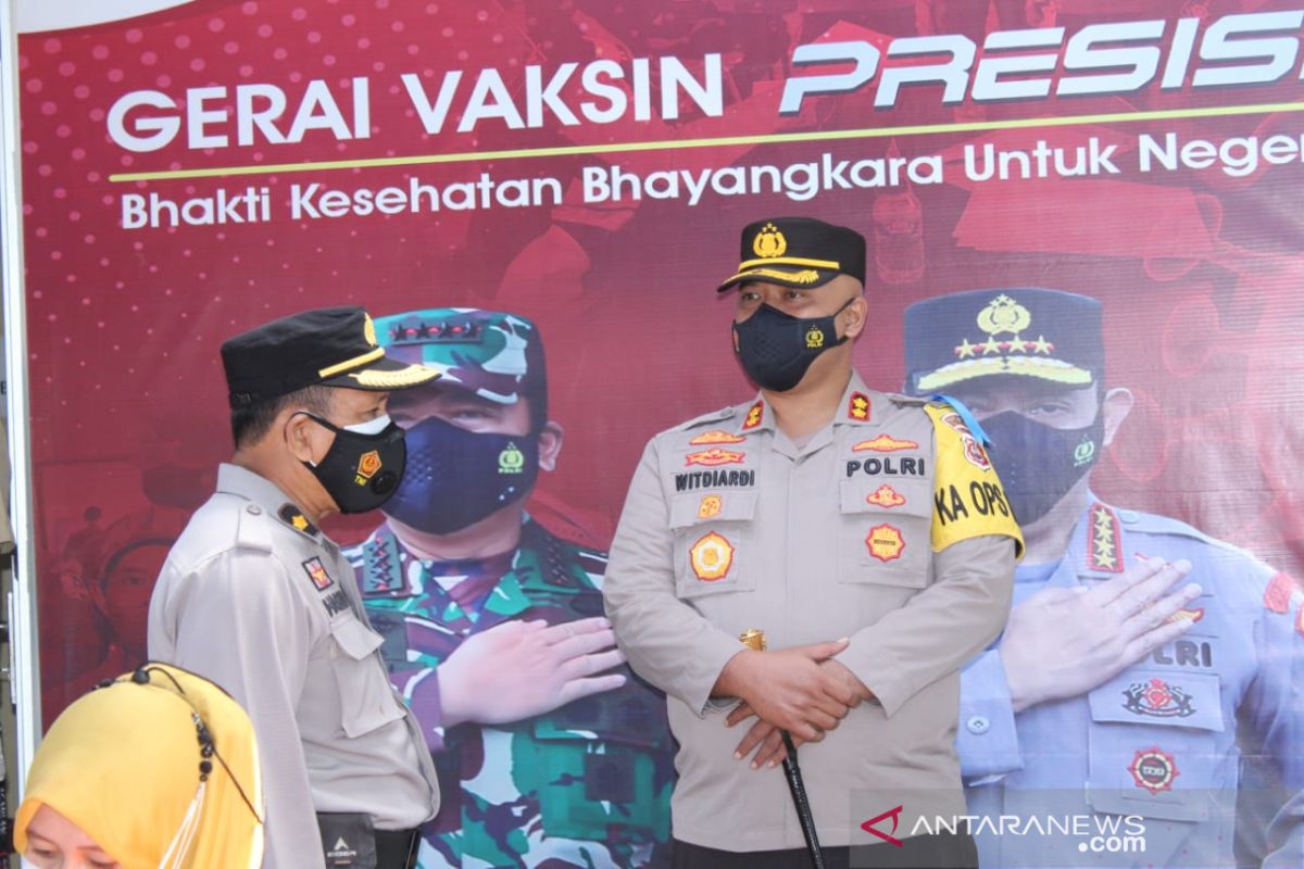 Polres Mukomuko lanjutkan vaksinasi COVID-19 melalui layanan tanpa turun